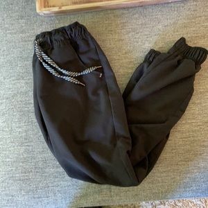 JAANUU black jogger scrubs